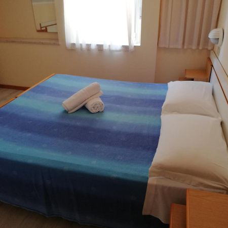 Hotel Tosi Riccione Bagian luar foto